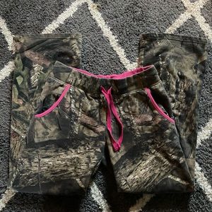 Women’s Small Camo Sweatpants